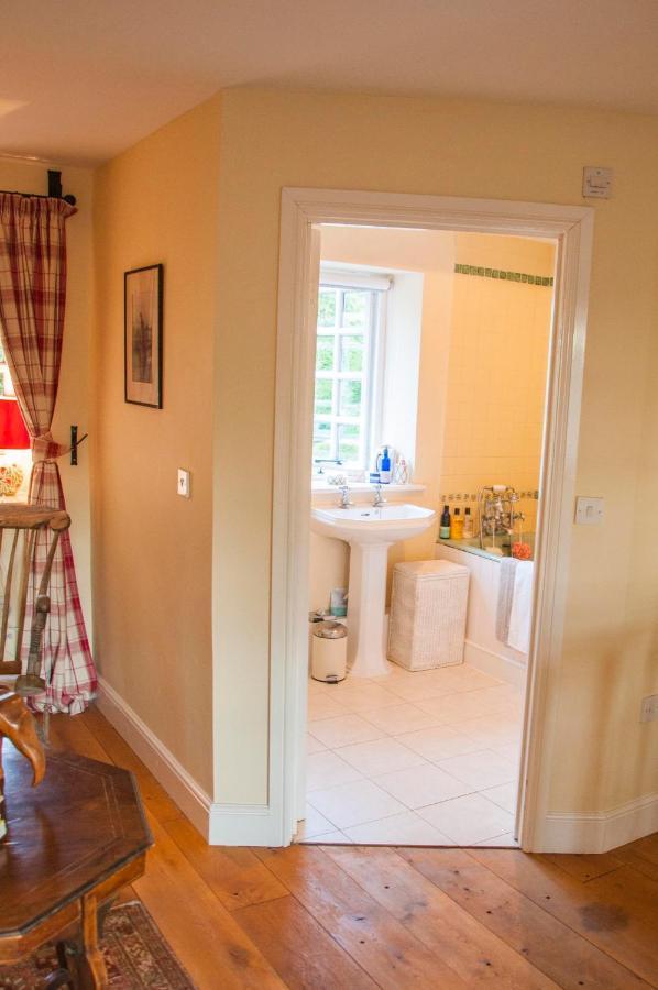 East Knoyle Milton Farm B&B 외부 사진